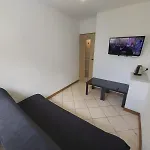 Pansiyon 2051 Zwyciestwa 23 - Tanie - Samodzielne Zameldowanie - Self Check In